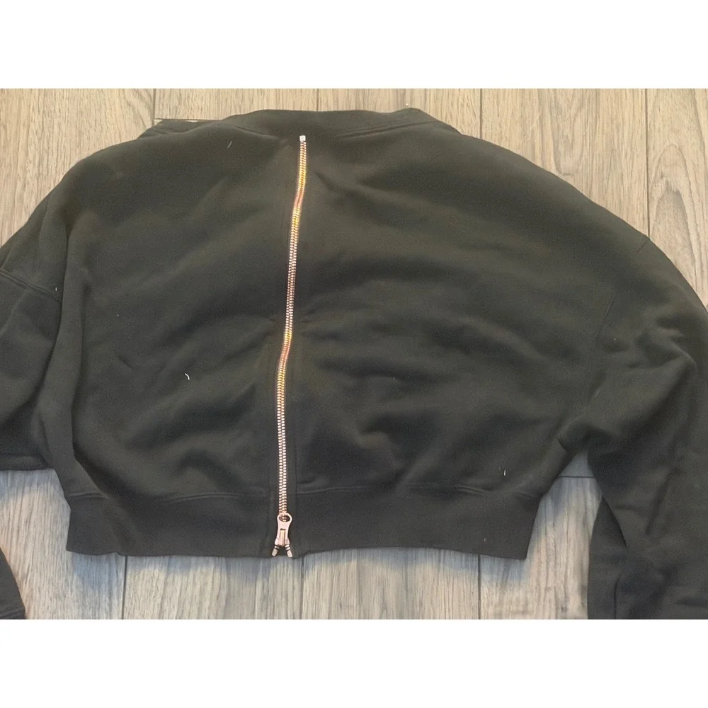 Nike Air Rally Cropped Sweatshirt Black Rose Gold Back Zipper